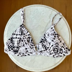 Hollister Black Tie Dye Bikini Top L